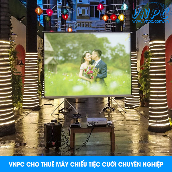 Cho thuê máy chiếu tiệc cưới nhà hàng