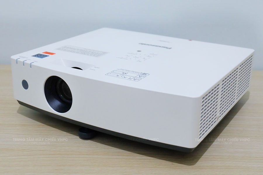 Panasonic PT-LMZ460