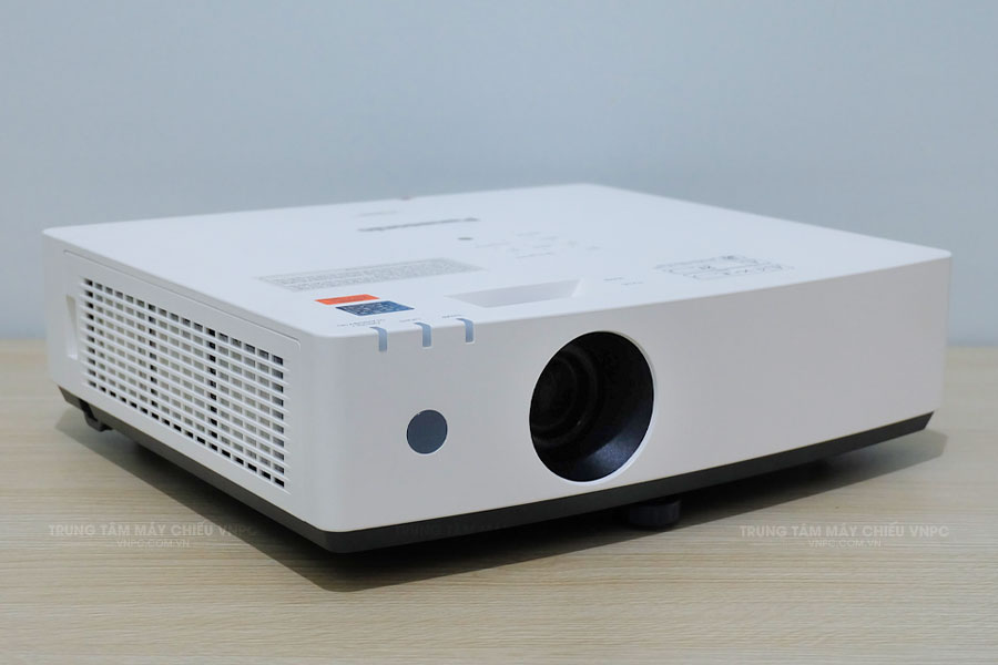 Panasonic PT-LMZ460