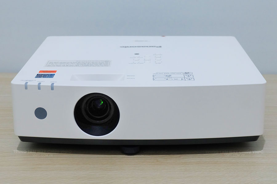 Panasonic PT-LMZ460