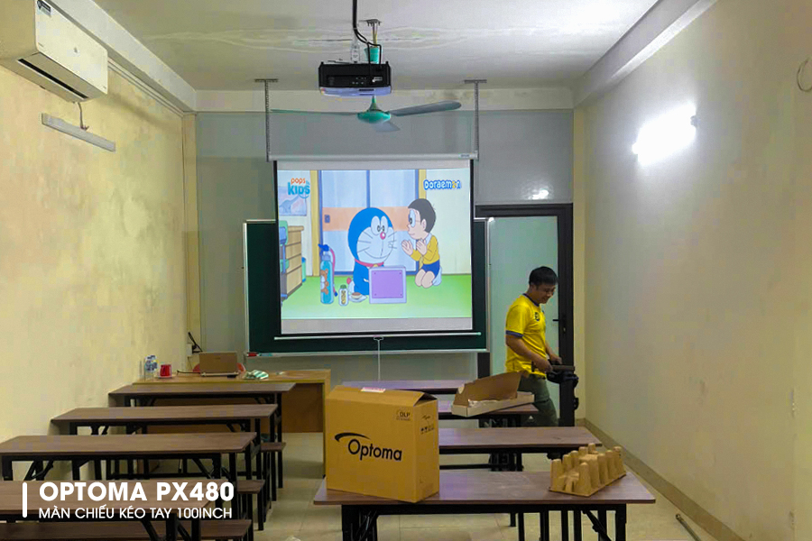 Lắp đặt Optoma PX480 và Màn chiếu 100inch phục vụ giảng dạy