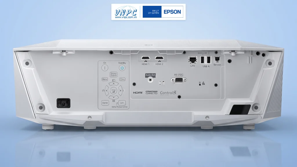 Epson EH QL3000W tích hợp hai cổng HDMI chuẩn 4K tốc độ cao kết nối Wi Fi Bluetooth và tương thích Android TV dongle tiện lợi.