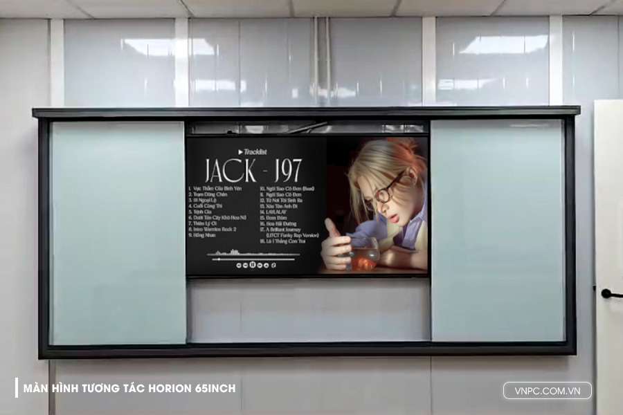 Lắp đặt màn hình tương tác Horizon 65inch tại Trung tâm ngoại ngữ Hướng Dương