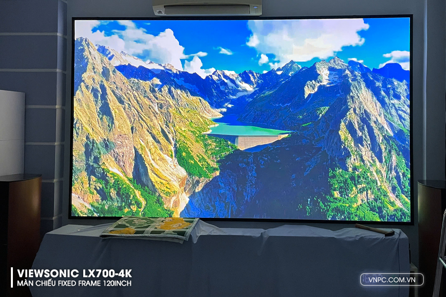 ViewSonic LX700-4K kết hợp màn chiếu Fixed Frame 120inch