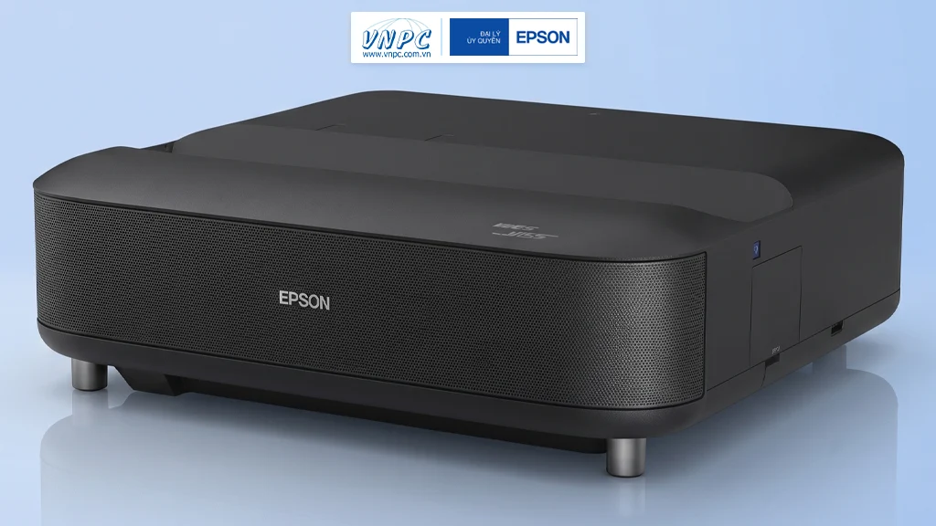 Epson EH-LS670B hỗ trợ nền tảng Google TV thông minh điều khiển giọng nói xử lý màu 10 bit HDR và ứng dụng cân chỉnh hình ảnh.