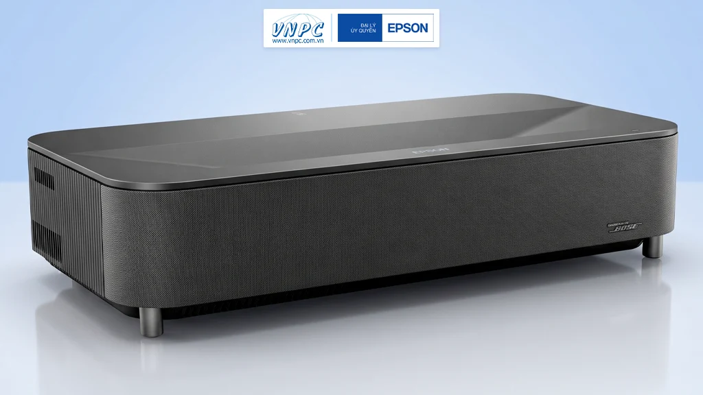 Epson EH-LS970B sở hữu kiểu dáng bo tròn góc cạnh tinh tế với màu đen sang trọng cùng trọng lượng 12.4 kg dễ dàng bố trí.